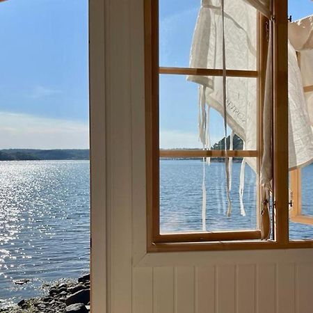 Seaside Dream With Jetty & Guest Cottage Ljungskile Esterno foto