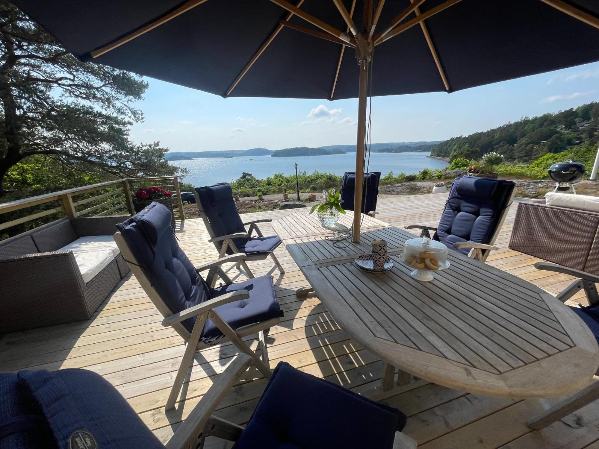 Seaside Dream With Jetty & Guest Cottage Ljungskile Esterno foto