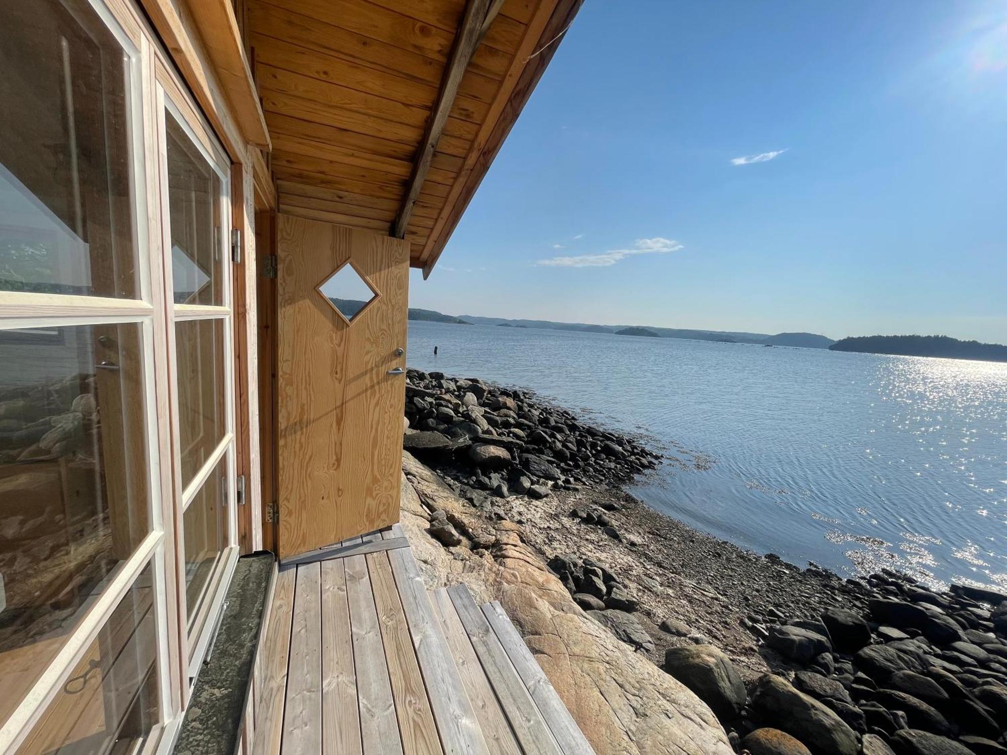 Seaside Dream With Jetty & Guest Cottage Ljungskile Esterno foto