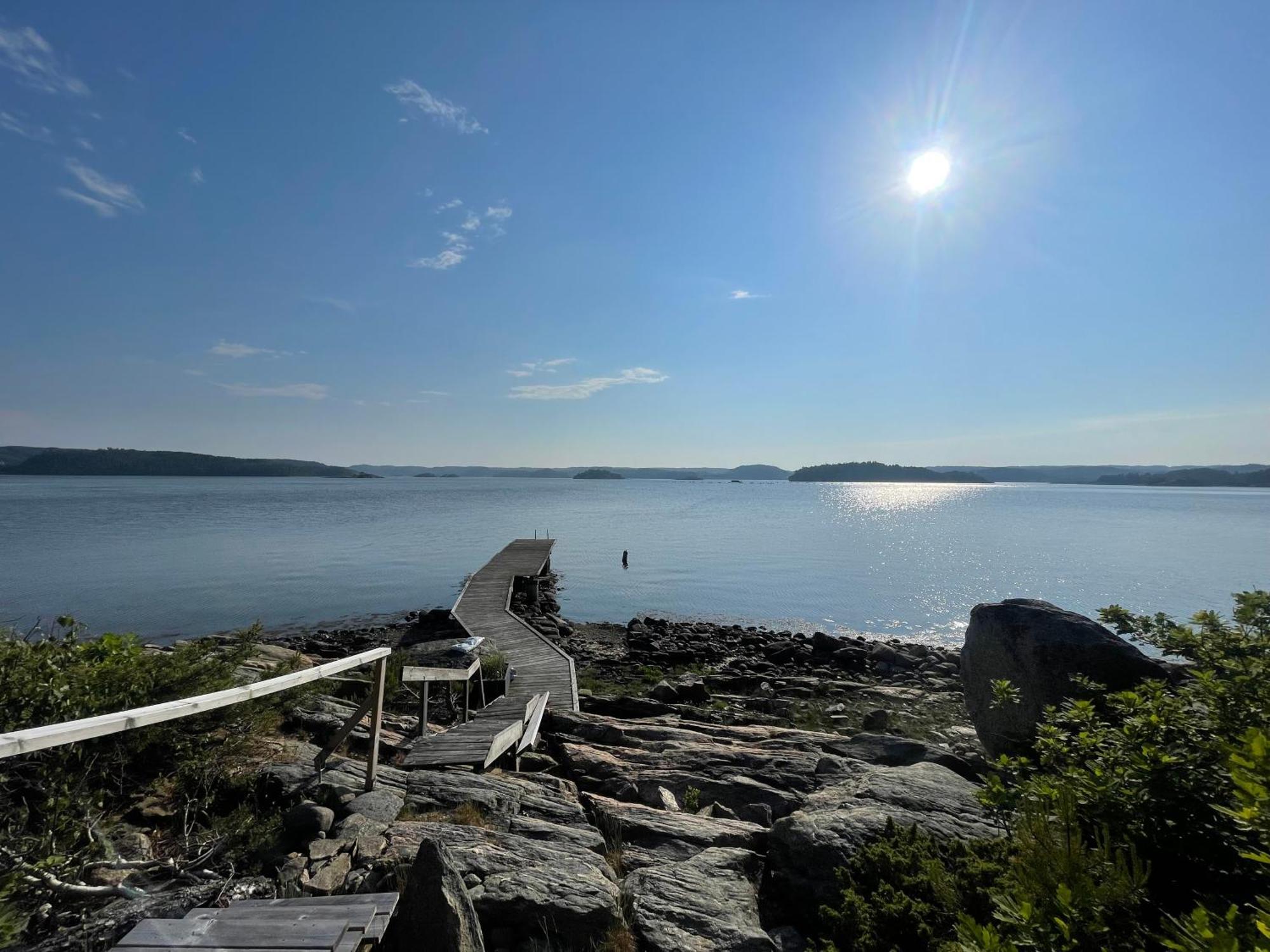 Seaside Dream With Jetty & Guest Cottage Ljungskile Esterno foto