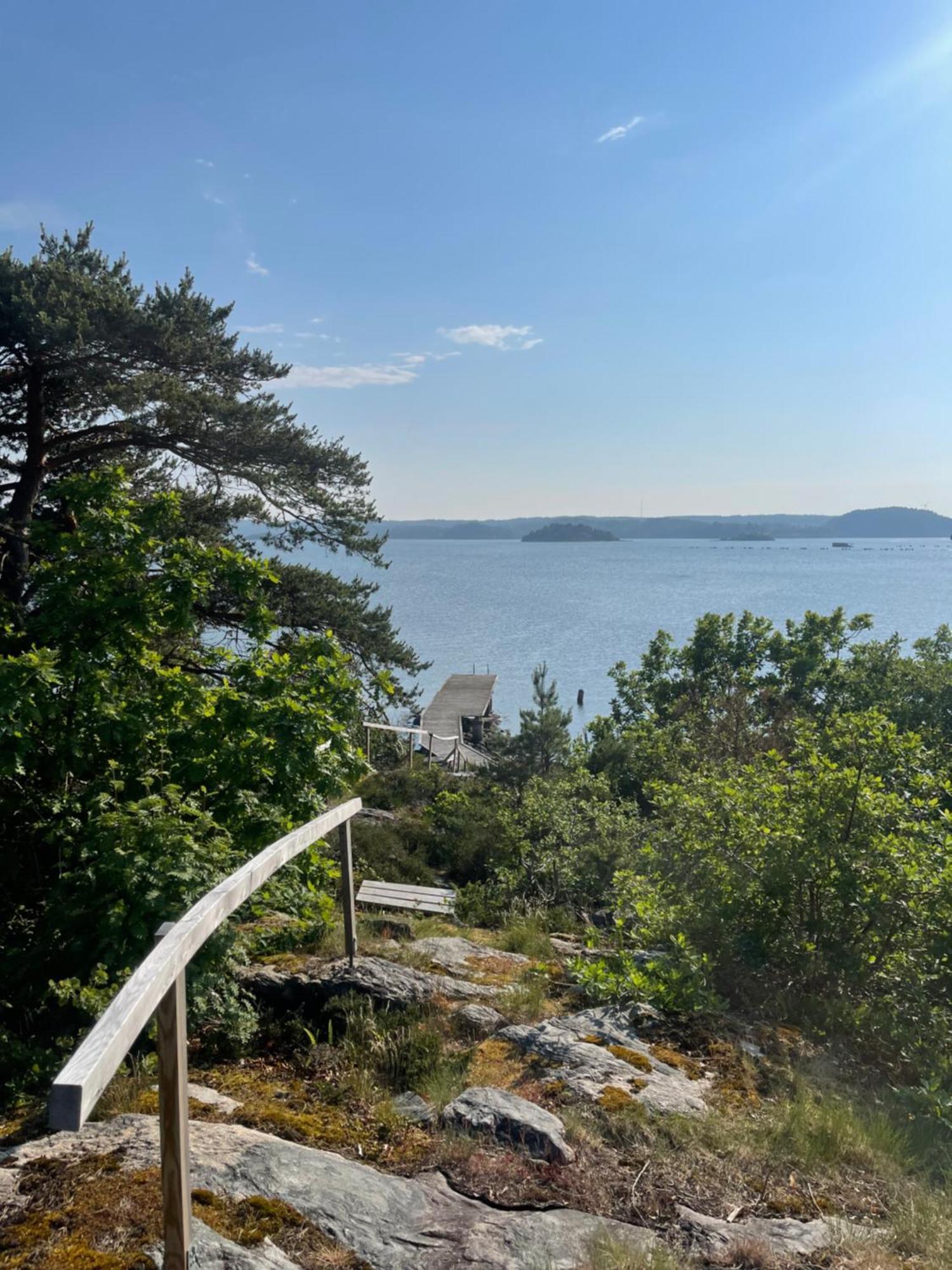 Seaside Dream With Jetty & Guest Cottage Ljungskile Esterno foto