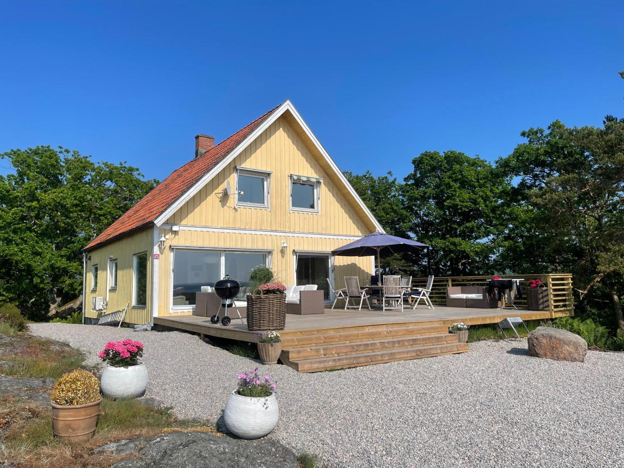 Seaside Dream With Jetty & Guest Cottage Ljungskile Esterno foto